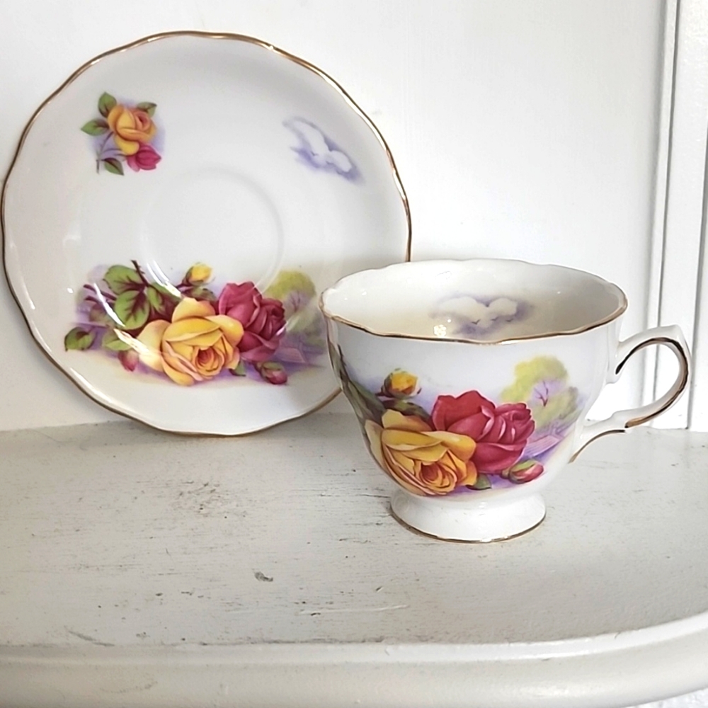 Very rare Royal Osborne fine bone china, made in England yellow,pink ros…